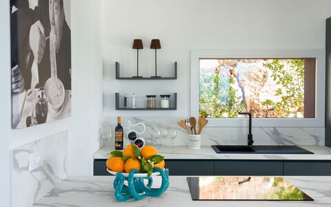 Villa Cinema - Castellammare Del Golfo, Sicilia: Property, Cabinetry, Countertop, Interior Design, Table, Orange, Window, Wood, Kitchen