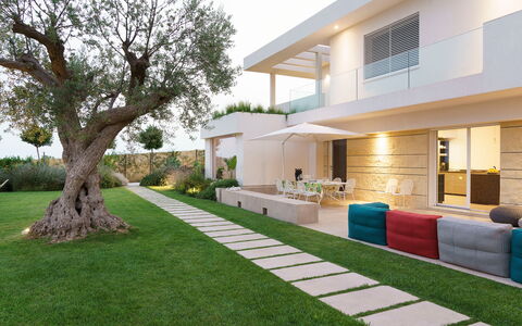Splendida - Modica, Sicilia: Sky, Plant, Property, Building, Window, Tree, Door, Shade, Land Lot, Interior Design