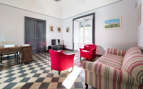Villa Tranquilla - Randazzo, Sicilia: Furniture, Property, Table, Picture Frame, Wood, Comfort, Living Room, Decoration, Flooring, Interior Design