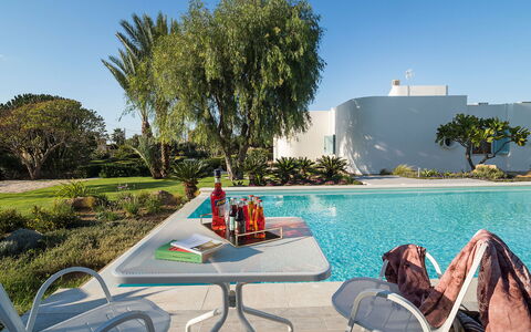 Villa Chiara - Paceco, Sicilia: Water, Plant, Sky, Furniture, Swimming Pool, Outdoor Furniture, Table, Tree, Leisure, Sunlounger