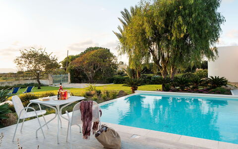 Villa Chiara - Paceco, Sicilia: Water, Plant, Sky, Swimming Pool, Tree, Grass, Leisure, Building, Landscape, Residential Area