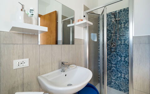 Villa Chiara - Paceco, Sicilia: Mirror, Brown, Tap, Plumbing Fixture, Sink, Property, Bathroom Sink, Bathroom, Purple, Interior Design