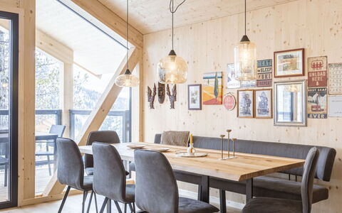Turracher Höhe 160: Furniture, Wood, Interior Design, Ceiling, Flooring, Table, Light Fixture, Home, Kitchen & Dining Room Table, Dining Room