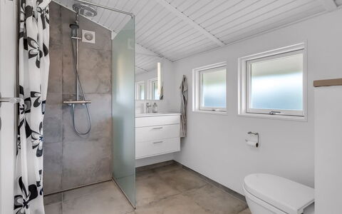 Majken - 225M from the Sea: Flooring, Plumbing Fixture, Floor, Bathroom, Ceiling, Interior Design, Plumbing, Tap, Sink, Bathroom Cabinet