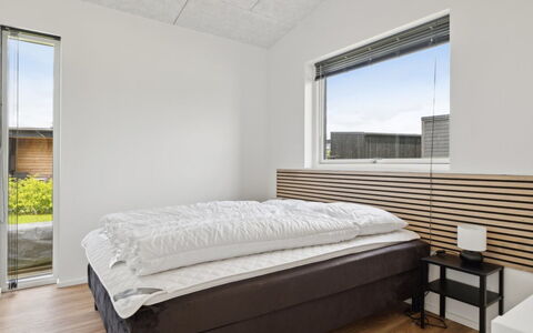 Nissine - 300M from the Sea: Wood, Ceiling, Interior Design, Bedroom, Floor, Bed, Room, Bed Frame, Bedding, Hardwood