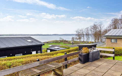 Anu - 400M from the Sea: Wood, Roof, Architecture, Home, House, Cottage, Siding, Hardwood, Slope, Estate