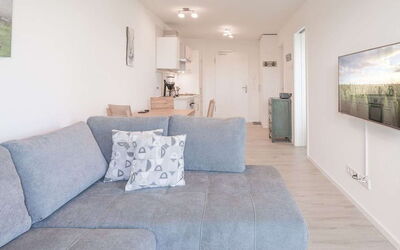 Accommodation:&nbsp;Halligstork 100.5