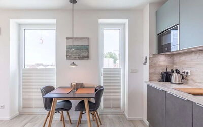 Accommodation:&nbsp;Heewer Stuuv 100.6