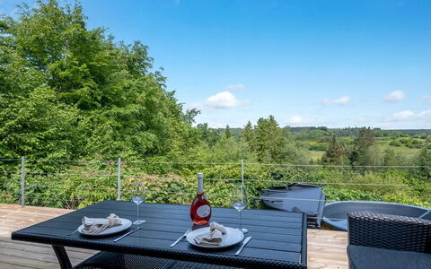 Ufej - 2.5Km from the Sea: House, Home, Door, Roof, Cottage, Estate, Garden, Shade, Siding, Yard