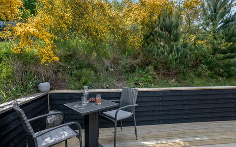 Ufej - 2.5Km from the Sea: House, Home, Door, Roof, Cottage, Estate, Garden, Shade, Siding, Yard