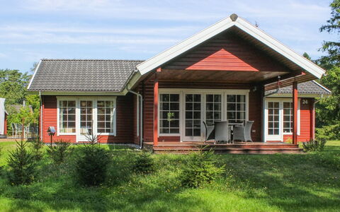 Palnir - 8Km from the Sea: House, Home, Door, Roof, Cottage, Estate, Garden, Shade, Siding, Yard