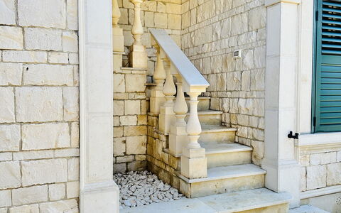 Villa Rosarno: Stairs, Building, Brickwork, Architecture, Wood, Brick, Flooring, Door, Facade, Stone Wall