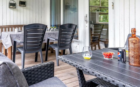 Suri - 200M to the Fjord: Furniture, Interior Design, Flooring, Floor, Ceiling, Room, Chair, Table, Apartment, Kitchen & Dining Room Table