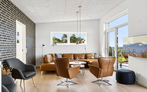 Ann - 1.3Km from the Sea: Furniture, Interior Design, Flooring, Wall, Floor, Wood, Chair, Living Room, Ceiling, Lighting