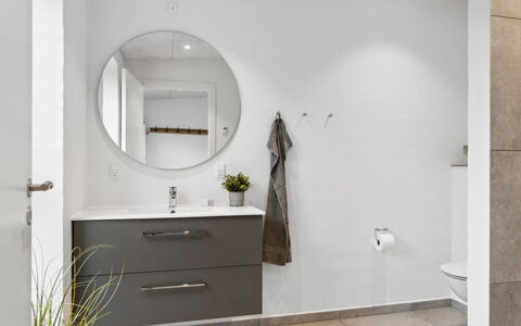 Ann - 1.3Km from the Sea: Flooring, Bathroom Cabinet, Interior Design, Floor, Plumbing Fixture, Bathroom Sink, Sink, Furniture, Bathroom, Tap