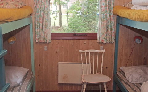 Friis - 100M from the Sea: Wood, Furniture, Bedroom, Interior Design, Bed, Bed Sheet, Bunk Bed, Bedding, Room, Floor