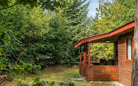 Friis - 100M from the Sea: Wood, Cottage, Garden Buildings, Garden, Log Cabin, Wood Stain, Shade, Hardwood, Outdoor Structure, Shed