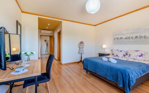 Aguia M T2 - Vip Properties: Furniture, Interior Design, Floor, Flooring, Wood, Room, Ceiling, Bed, Wood Flooring, Bedroom