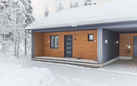 Villa Maria: Wood, Home, House, Siding, Cottage, Winter, Roof, Snow, Freezing, Slope