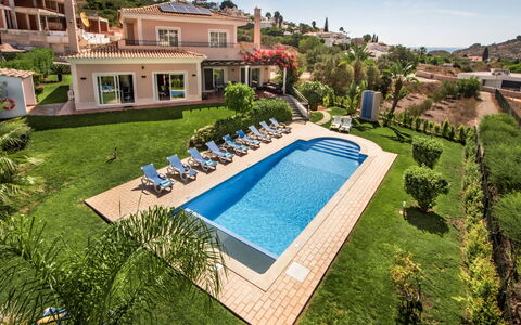 Amendoeiras V6 - Vip Properties: Plant, Water, Property, Building, Sky, Swimming Pool, Azure, Tree, Window, Body Of Water