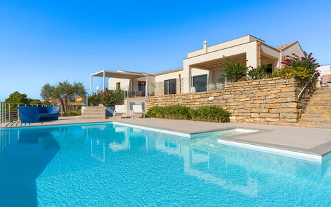 Mirabilia - Tangi, Sicilia: Water, Sky, Property, Plant, Building, Azure, Swimming Pool, Leisure, Real Estate, Composite Material