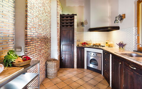 Casa Bedda - Viagrande, Sicilia: Property, Cabinetry, Countertop, Wood, Sink, Interior Design, Kitchen Stove, Kitchen, Home Appliance, Flooring