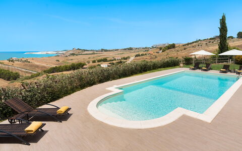 Villa Vistamare - Montallegro, Sicilia: Sky, Water, Plant, Property, Building, Swimming Pool, Outdoor Furniture, Tree, Condominium, Landscape