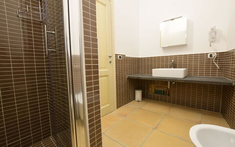Luisa Apartment In Budoni, Shared Pool: Sink, Mirror, Bathroom, Plumbing Fixture, Interior Design, Floor, Flooring, Tap, Line, Wall
