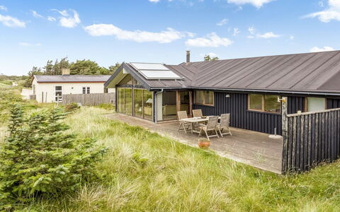 Gidske - 300M from the Sea: Wood, Flooring, Interior Design, Floor, Furniture, Wood Flooring, Room, Ceiling, Wood Stain, Hardwood