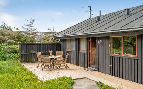 Gidske - 300M from the Sea: 