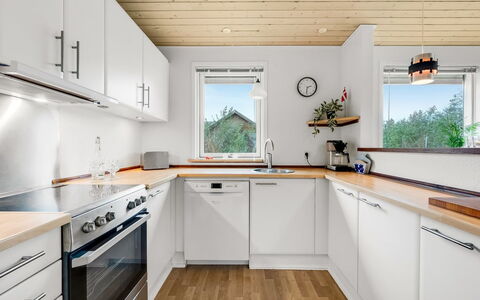 Ensio - 300M to the Fjord: Flooring, Kitchen, Interior Design, Wood, Countertop, Kitchen Appliance, Ceiling, Floor, Cabinetry, Home