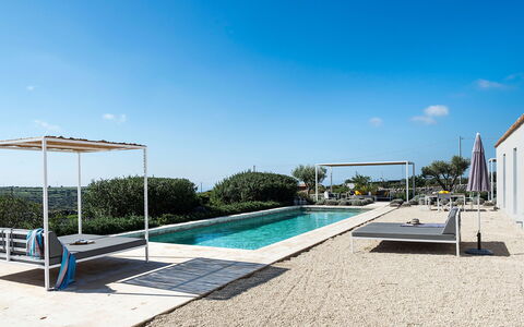 Villa Carmelita - Ragusa, Sicilia: Sky, Water, Daytime, Swimming Pool, Tree, Shade, Body Of Water, Outdoor Furniture, Rectangle, Leisure