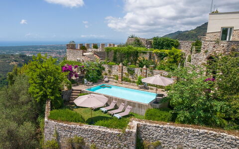 Villa Maestosa - Camaiore, Toscana: Cloud, Sky, Plant, Building, Daytime, Property, Swimming Pool, Tree, Vegetation, Landscape