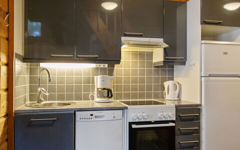Kanerva 4: Kitchen, Kitchen Appliance, Countertop, Major Appliance, Interior Design, Flooring, Sink, Wood, Cabinetry, Kitchen Sink