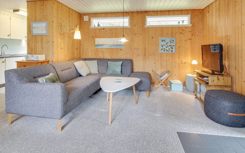 Sonia - 3Km from the Sea: Roof, House, Home, Cottage, Door, Siding, Deck, Porch, Plank, Hardwood