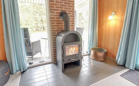 Sonia - 3Km from the Sea: Roof, House, Home, Cottage, Door, Siding, Deck, Porch, Plank, Hardwood