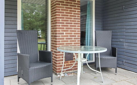 Sonia - 3Km from the Sea: Roof, House, Home, Cottage, Door, Siding, Deck, Porch, Plank, Hardwood