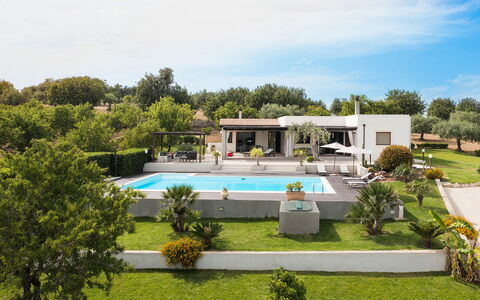 Casa Cortese - Noto, Sicilia: Plant, Sky, Cloud, Water, Swimming Pool, Tree, Grass, Leisure, Urban Design, Landscape