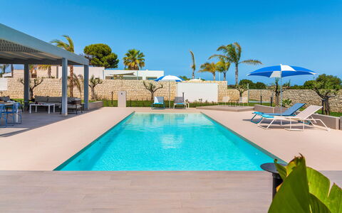 Casa Colori - Noto, Sicilia: Water, Plant, Sky, Property, Swimming Pool, Azure, Tree, Outdoor Furniture, Chair, Sunlounger