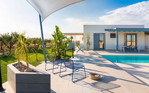 Casa Colori - Noto, Sicilia: Sky, Daytime, Property, Cloud, Plant, Building, Azure, Shade, Swimming Pool, Interior Design