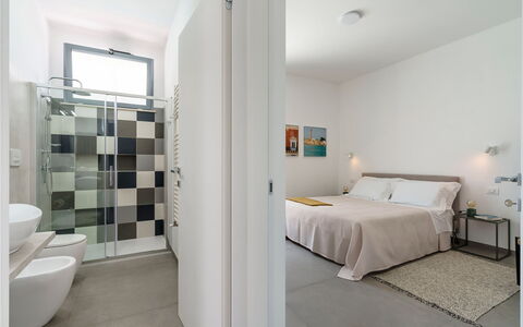 Casa Colori - Noto, Sicilia: Building, Comfort, Wood, Bed Frame, Bathroom, Flooring, House, Floor, Plumbing Fixture