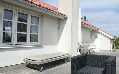 Heilo - from the Sea: Home, Floor, Flooring, Composite Material, Apartment, Outdoor Furniture, Shade, Daylighting, Balcony