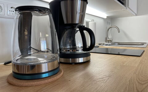 Sankt Englmar 646: Countertop, Kitchen Appliance, Drinkware, Kitchen Sink, Home Appliance, Sink, Lighting, Kitchen, Tap, Tableware