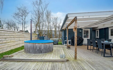 Holte - 750M from the Sea: Wood, Deck, Composite Material, Outdoor Furniture, Hardwood, Swimming Pool, Plank, Shade, Wood Stain, Wood Flooring