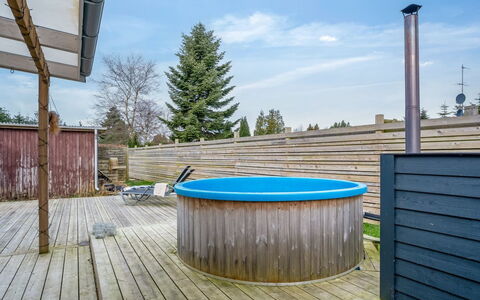 Holte - 750M from the Sea: Wood, Composite Material, Swimming Pool, Deck, Outdoor Furniture, Wood Stain, Hardwood, Backyard, Yard