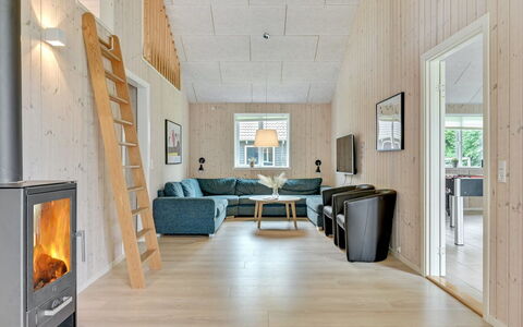 Jelke - 520M from the Sea: Wood, Flooring, Floor, Wood Flooring, Home, Ceiling, Room, Living Room, Hardwood, Cottage