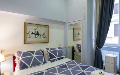 Porta Magica: Property, Furniture, Picture Frame, Azure, Building, Comfort, Textile, Interior Design, Wood, Curtain