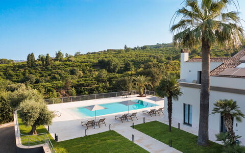 Villa Decoro - Mascali, Sicilia: Plant, Sky, Water, Building, Nature, Azure, Tree, Swimming Pool, Arecales, Leisure