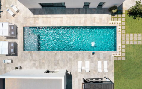 Villa Duetto - Siracusa, Sicilia: Property, Building, Azure, Rectangle, Interior Design, Flooring, Tap, Sink, Wood, Floor