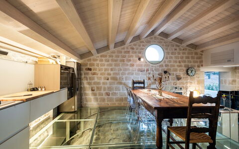 Casa Masseria - Scicli, Sicilia: Cabinetry, Table, Wood, Building, Kitchen, Flooring, Floor, Countertop, Beam, Hardwood